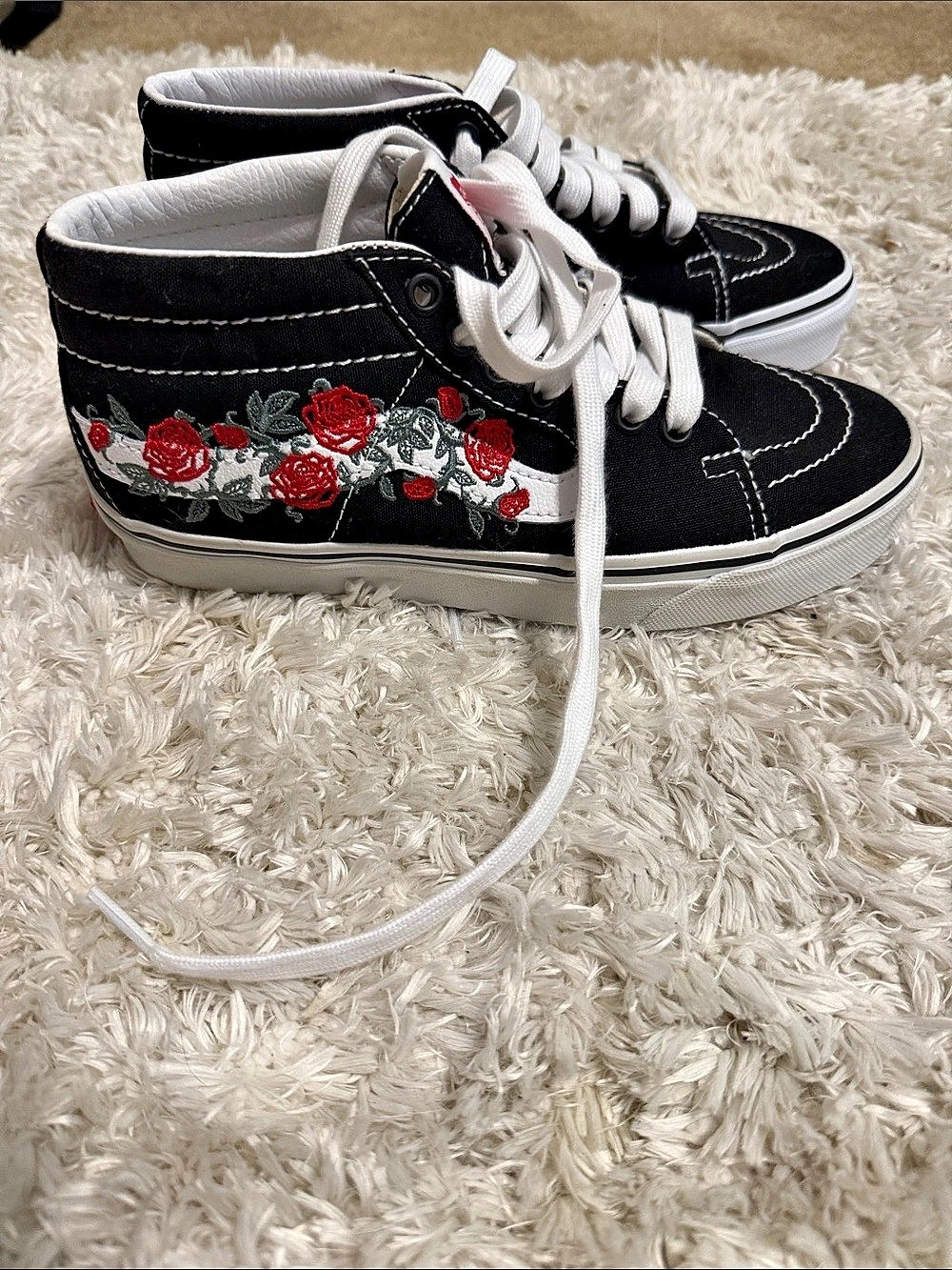 Vans Sk8-Mid Rose Thorns Floral Sneakers Black & Red